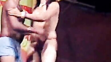 Bhojpuri desi XXX chudai video stage nanga dance